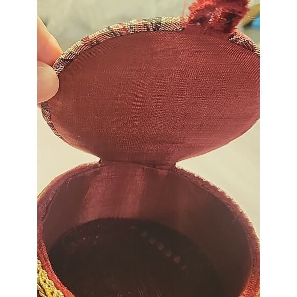 Vtg Trinket/Jewelry Box Burgundy Velvet,Beaded Gold Trim India - Picture 4 of 7
